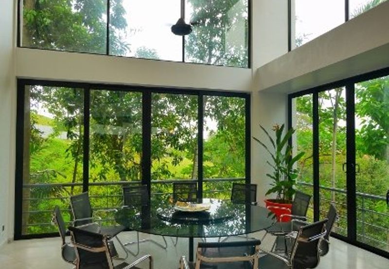 Kenny Hills -House for 2 generation (19700sf land)