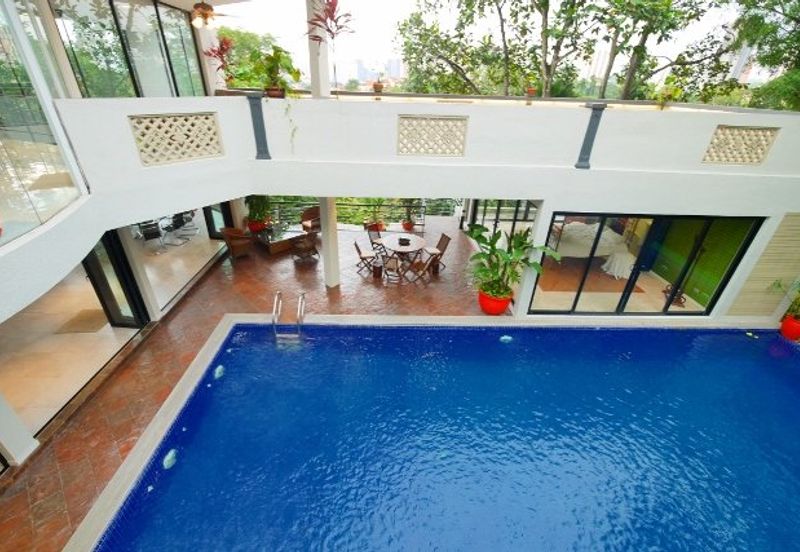 Kenny Hills -House for 2 generation (19700sf land)