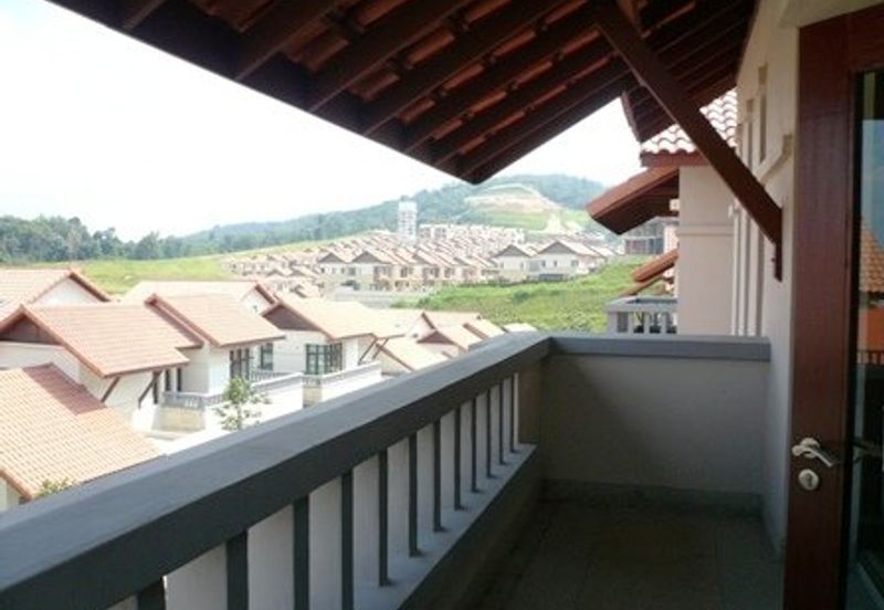 Kiarahills - Gated, private pool