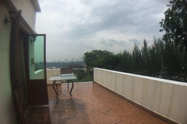 The Ara Bangsar-gated, lift,KLCC view (big garden)