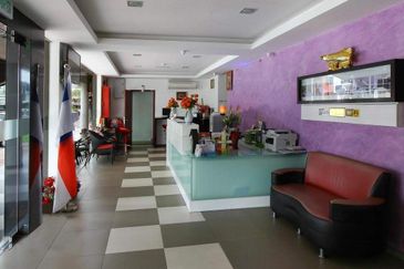 Melaka Hotel (37 room) 