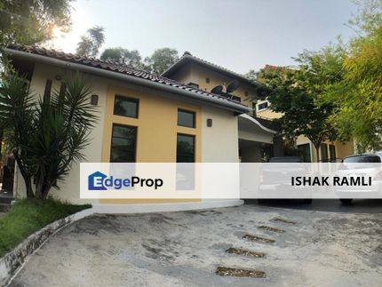2.5 Storey Bungalow at Seksyen 13 Shah Alam, Selangor, Shah Alam