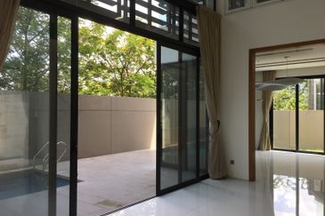 Seputeh Garden (few units)- GATED, greenery, quiet