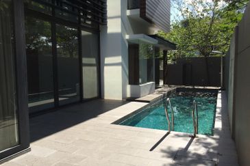 Seputeh Garden (few units)- GATED, greenery, quiet