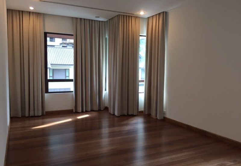 Villa Mont Kiara - gated, next to MKIS