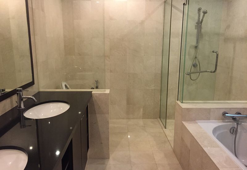 Villa Mont Kiara - gated, next to MKIS