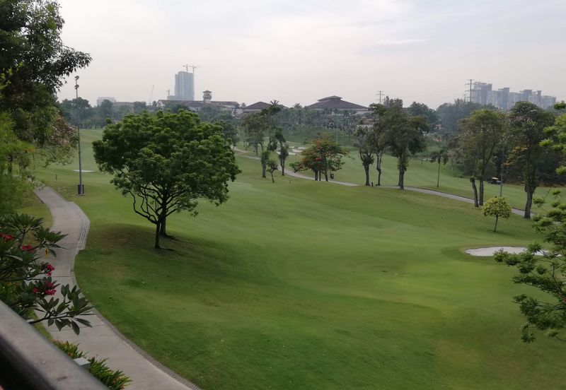 Tropicana Golf - golf view, courtyard home