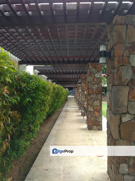 Duta Tropika, Kuala Lumpur, Dutamas