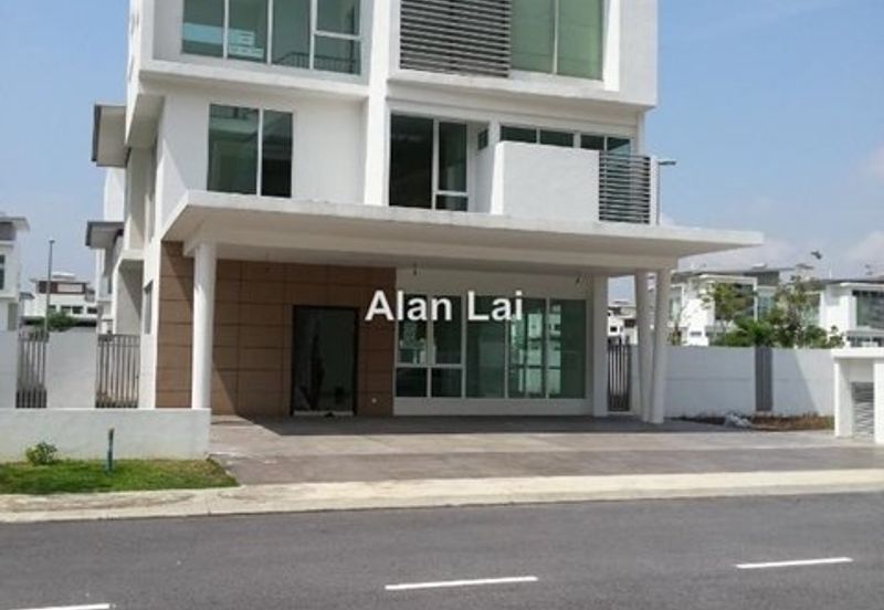 Perdana Lakeview East, Cyberjaya