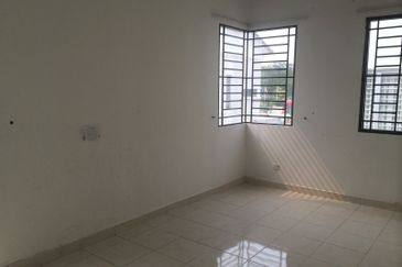 Jalan Setia Indah U13/11L