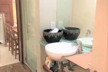 10 Semantan Suites (Sematan Avenue)