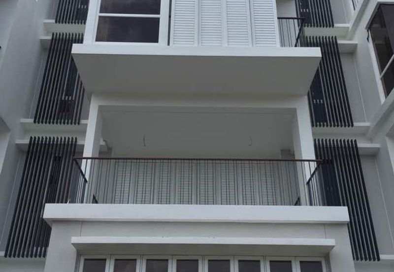 Emerald Bay @ Puteri harbour