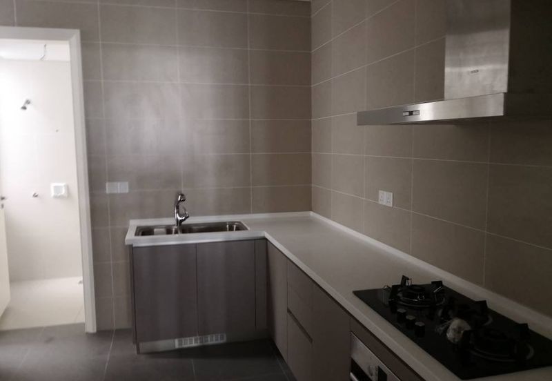 Emerald Bay @ Puteri harbour