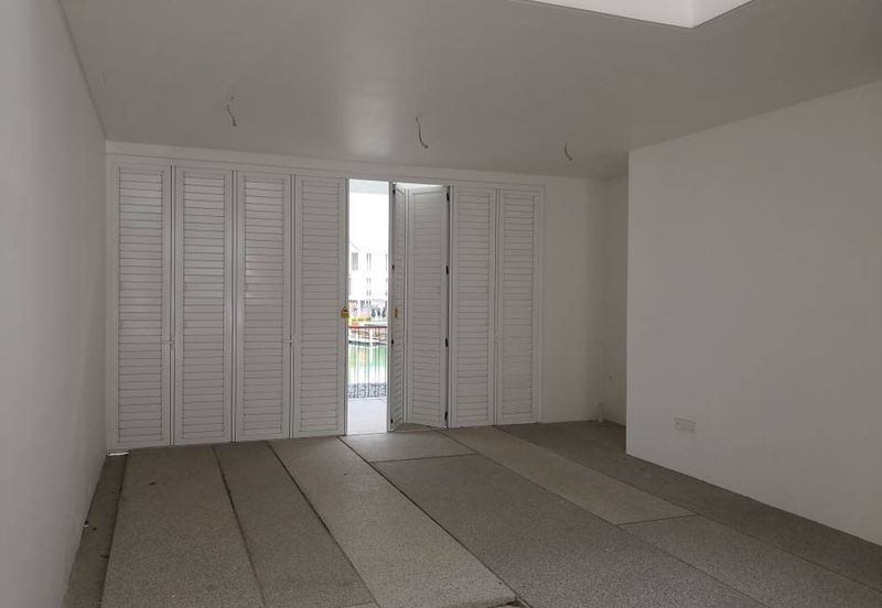 Emerald Bay @ Puteri harbour