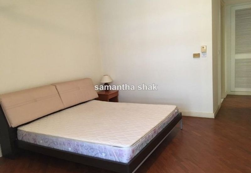 Hampshire Park Condominium