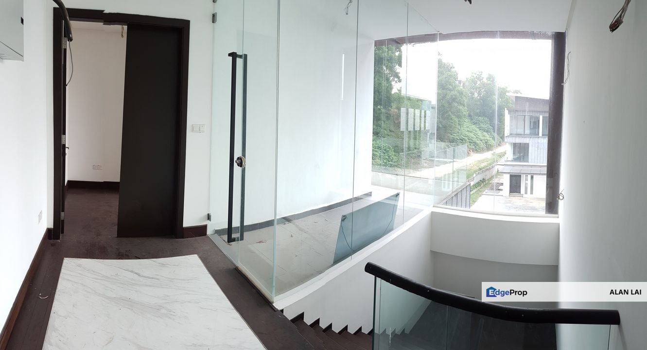Best Buy 3 storey semi-D Maison, perdana lakeview , Selangor, Cyberjaya