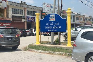 Jalan Sembilang 