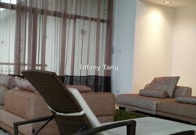 Resort-styled Custom-designed Bungalow (Must See!)