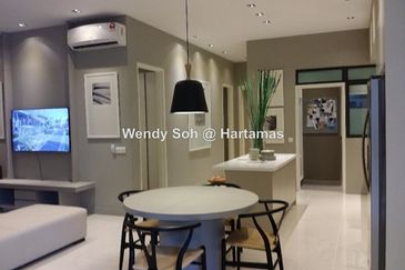 East Parc @ Menjalara