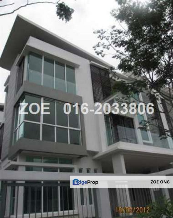 3 Storey Semi D with Lift and Pool at PoolVillas , Selangor, Tropicana