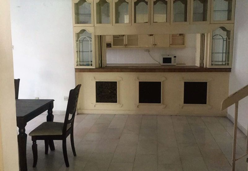 2 Storey Bungalow @ Jalan Hillside Estate For Sale