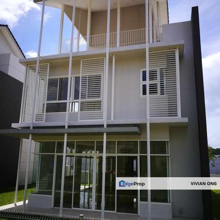 Senja@Private Lakeview Estate, BluWater Estate, Selangor, Seri Kembangan