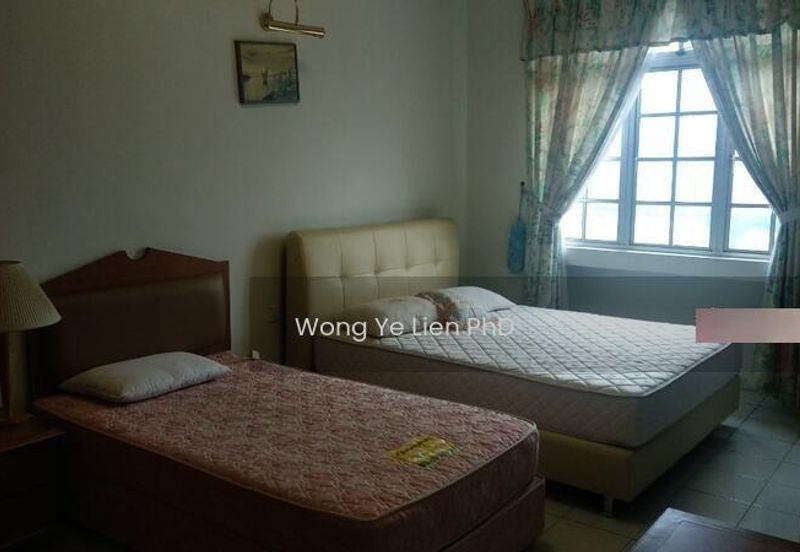 PENTHOUSE, Casa Mila Condo 3R2B Taman Bukit Idaman, 68100 Batu Caves, Selangor