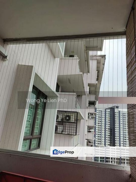CONDO, Very Cheap, 4R 2B, Main Road, Indah Alam Condo, opp Central Sugar Factory Shah Alam, Selangor, Shah Alam