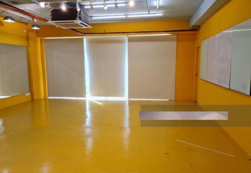 Oasis Square 1800sf Rent RM5500