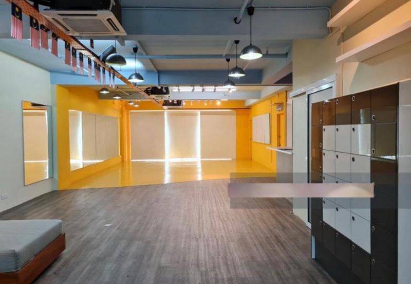 Oasis Square 1800sf Rent RM5500