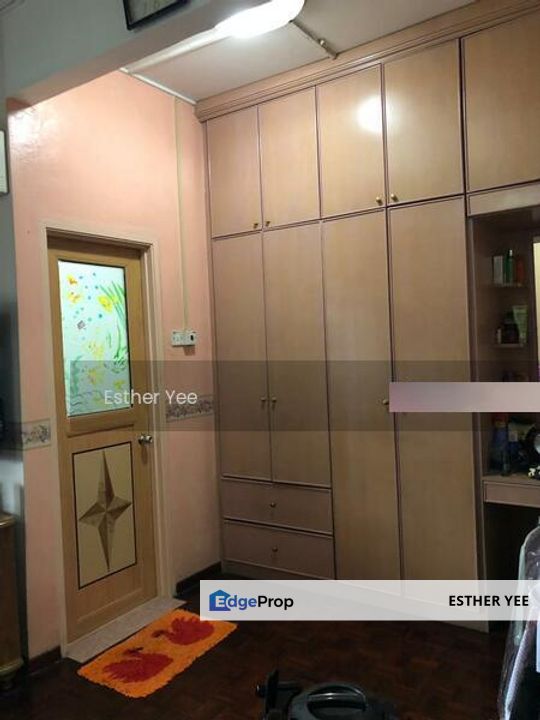 Freehold Extended Reno 2 Stry Terrace @ Taman Halaman nearby Taman Sri Watan/ Taman Dagang Permai/ Taman Dagang Jaya/ Bandar Baru Ampang, Selangor, Ampang