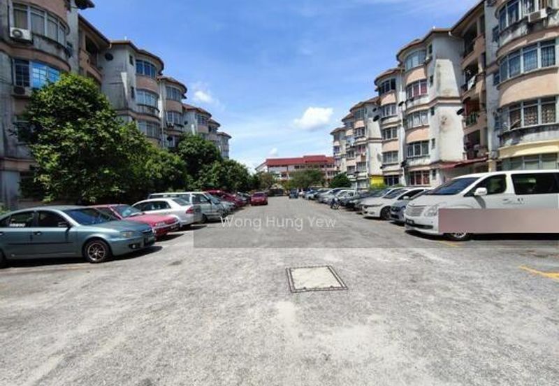 Dahlia Apartment, Subang Perdana