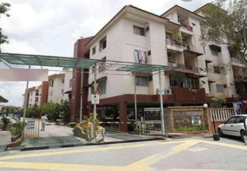 La Villas Condominium
