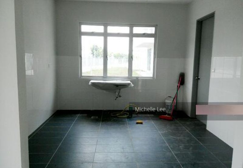 2 Storey CORNER House @ Bandar Rimbayu - Brand New (Subsale unit)