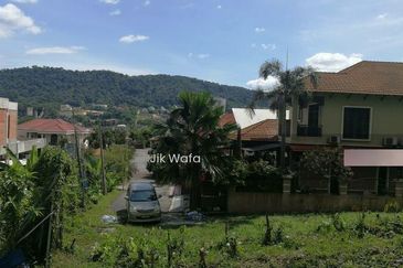 Pinggir Taman Tun Dr Ismail