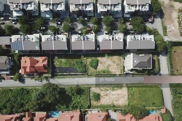 Bungalow lot behind puteri