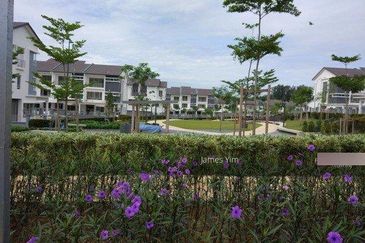 Parkfield Residences, Tropicana Heights