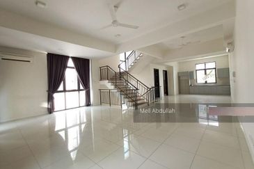 16 Quartz @ Melawati