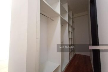 16 Quartz @ Melawati