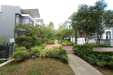 16 Quartz @ Melawati