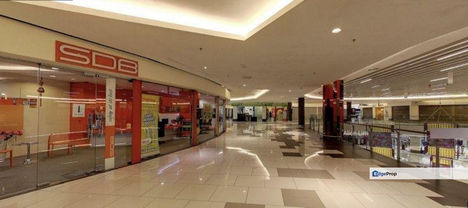 The Summit, Subang Jaya, Selangor Retail Shop For SALE, Shopping Mall Next To College, Selangor, Subang Jaya