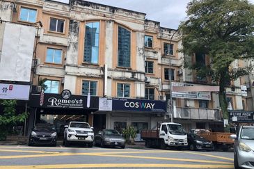 Medan Putra Business Centre