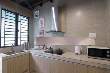 Freehold Bandar Hilir Taman Seng Heng 2 Storey Wooden Design Bungalow For Sale RM 728,000 ( CHAN 0105280170 )