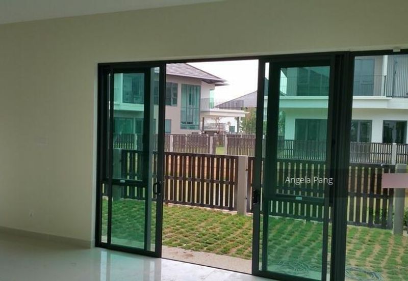 Charms of Nusantara, Setia Eco Glades