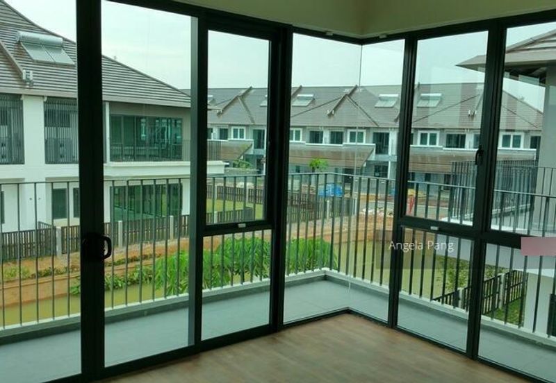 Charms of Nusantara, Setia Eco Glades