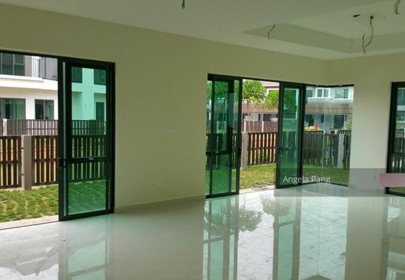 Charms of Nusantara, Setia Eco Glades