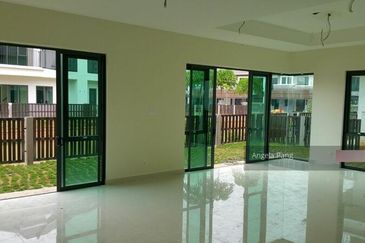 Charms of Nusantara, Setia Eco Glades