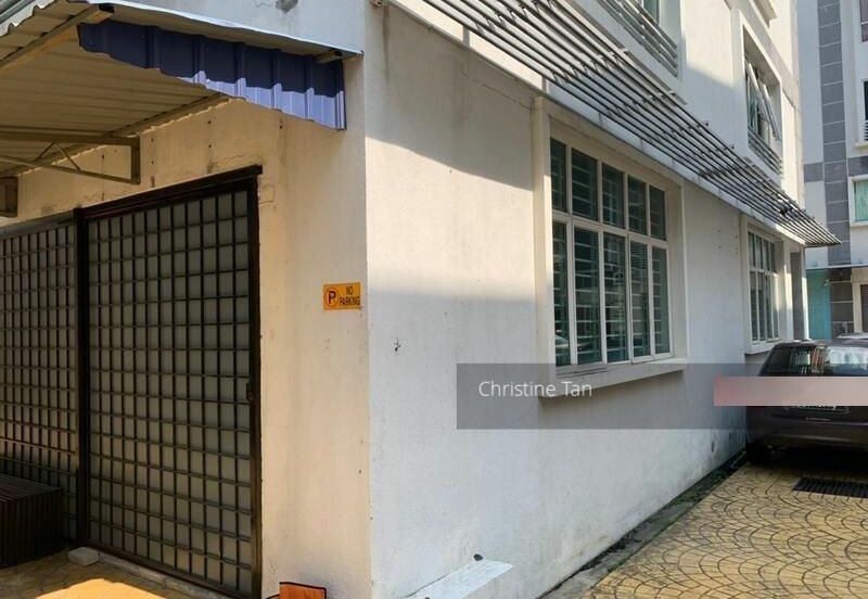 Parklane Commercial Hub