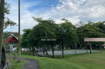 The Peak, Taman Bukit Prima