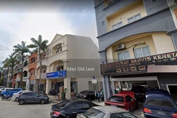 End Lot 3 Storey Shoplot @ Wangsa Melawati, Kuala Lumpur